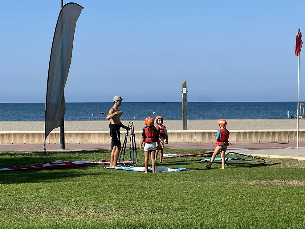 Windsurf para niños en Almerimar