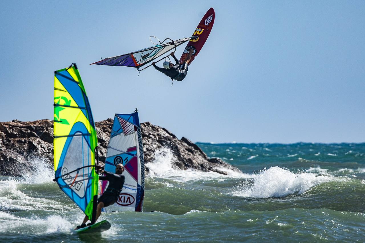 Windsurf en la playa